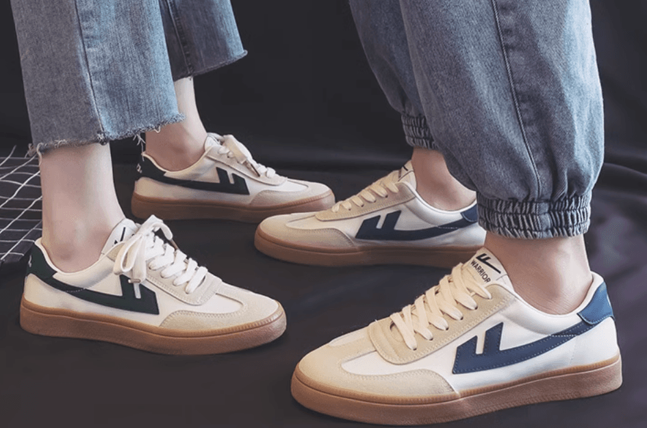 新款鞋子女爆款百搭复古帆布鞋小白鞋女板鞋