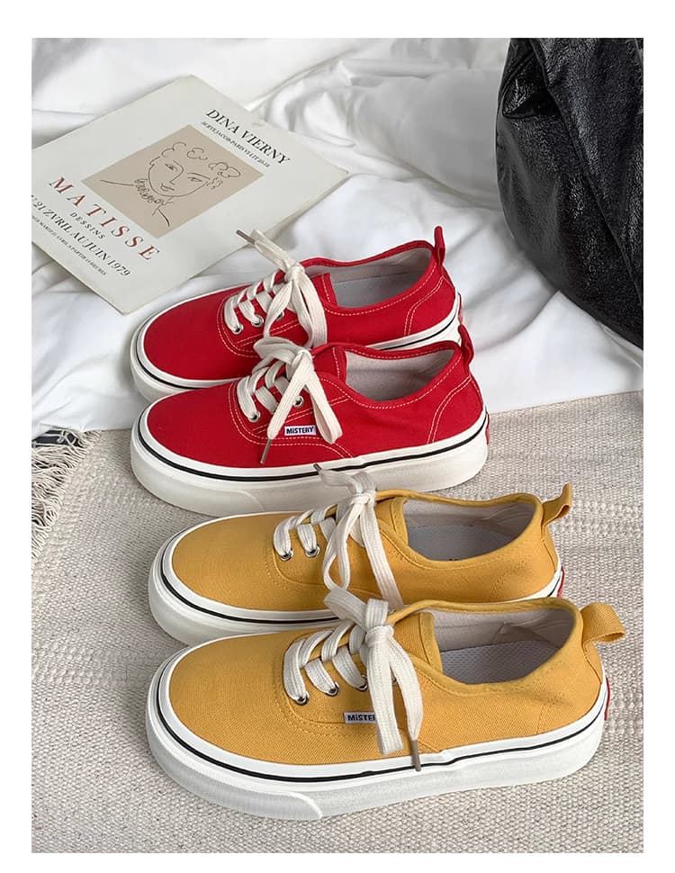 厚底紅色帆布鞋